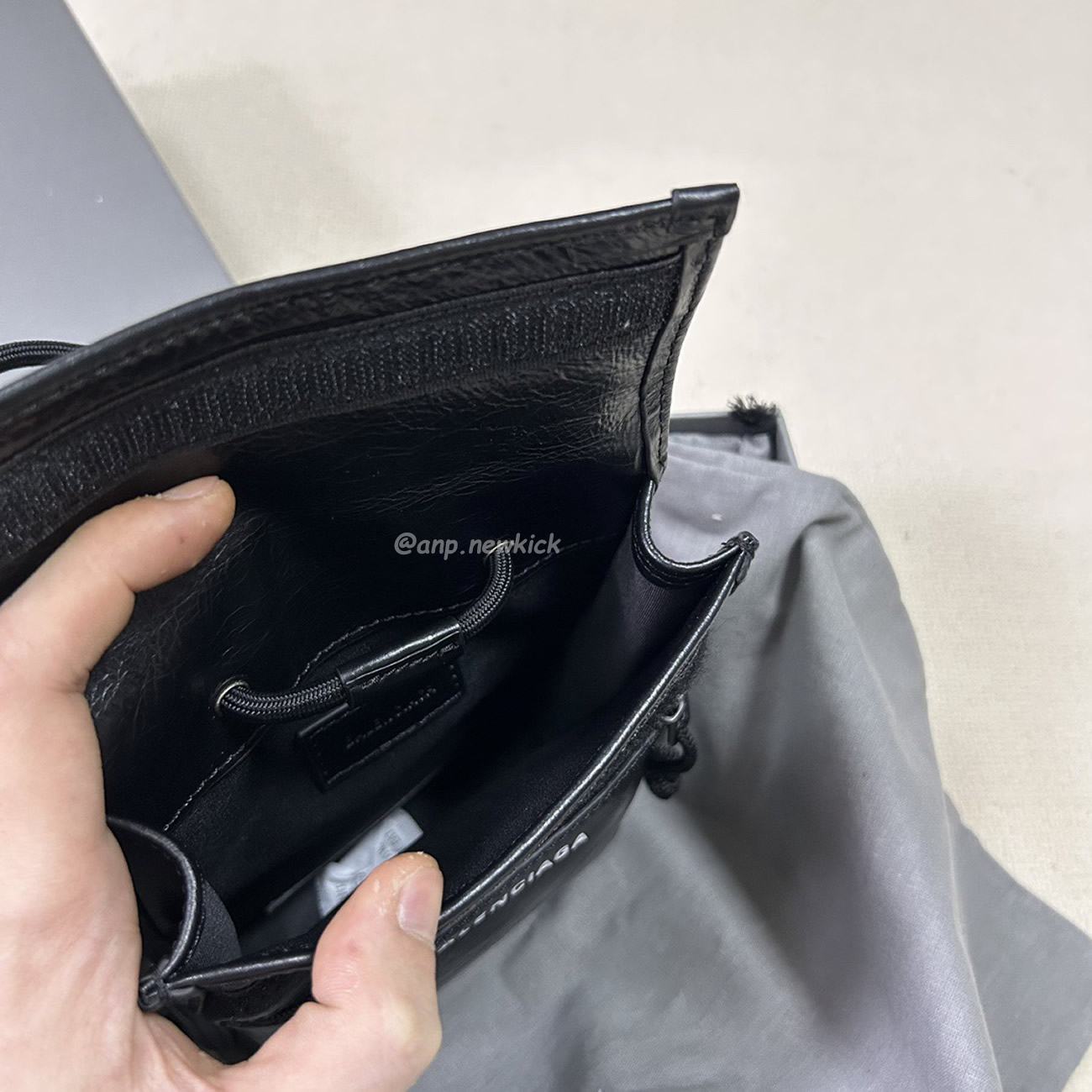 Balenciaga Explorer Arena Cracked Leather Messenger Bag Black (11) - newkick.app